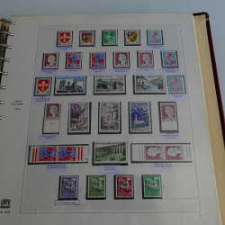 Collection timbres de France 1960-1969 neufs en album Safe lux.