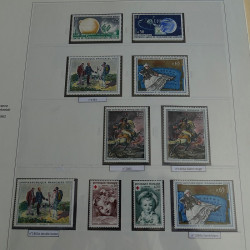 Collection timbres de France 1960-1969 neufs en album Safe lux.