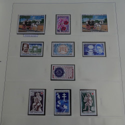 Collection timbres de France 1960-1969 neufs en album Safe lux.