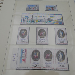 Collection timbres de France neufs 1989-1996 en album Lindner.