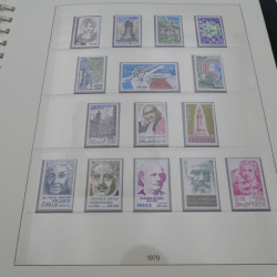 Collection timbres de France neufs 1977-1986 en album Lindner.