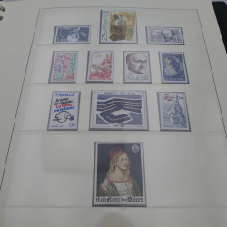 Collection timbres de France neufs 1977-1986 en album Lindner.