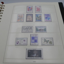 Collection timbres de France neufs 1977-1986 en album Lindner.