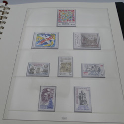 Collection timbres de France neufs 1977-1986 en album Lindner.