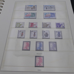 Collection timbres de France neufs 1977-1986 en album Lindner.