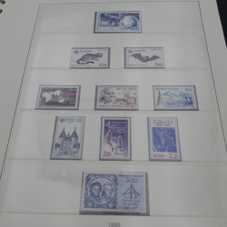 Collection timbres de France neufs 1977-1986 en album Lindner.