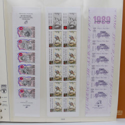 Collection carnets de timbres de France 1963-2011 neufs en 2 albums.