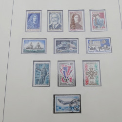 Collection timbres de France 1960-1971 en album Lindner.