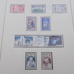 Collection timbres de France 1960-1971 en album Lindner.