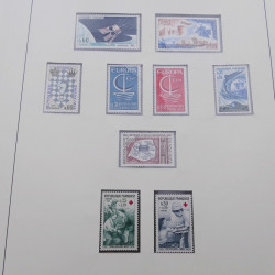 Collection timbres de France 1960-1971 en album Lindner.