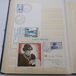 Vrac de timbres de France et monde en un carton.