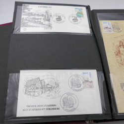 Vrac de timbres de France et monde en un carton.