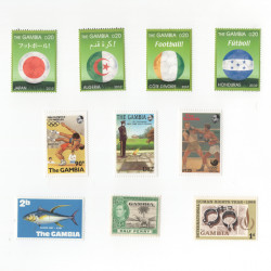 Gambie timbres de collection tous différents.