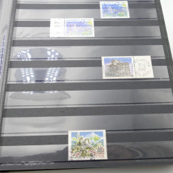 Vrac massif de timbres France et monde en 1 carton.