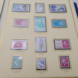 Collection timbres de France 1969-1980 complet neuf**  en album présidence.