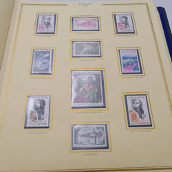 Collection timbres de France 1969-1980 complet neuf**  en album présidence.