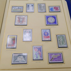 Collection timbres de France 1969-1980 complet neuf**  en album présidence.