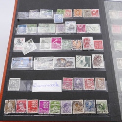 Vrac massif de timbres du monde en 1 carton.