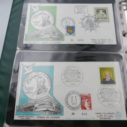 Vrac massif de timbres du monde en 1 carton.