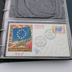 Vrac massif de timbres du monde en 1 carton.