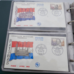 Vrac massif de timbres du monde en 1 carton.