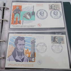 Vrac massif de timbres du monde en 1 carton.