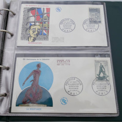 Vrac massif de timbres du monde en 1 carton.