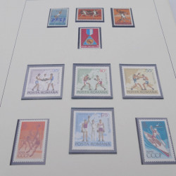 Vrac massif de timbres du monde en 1 carton.