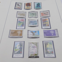 Vrac massif de timbres du monde en 1 carton.