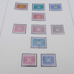 Collection timbres d'Europa 1956-1977 complet en 2 albums Safe.