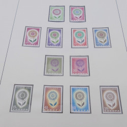 Collection timbres d'Europa 1956-1977 complet en 2 albums Safe.