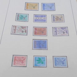 Collection timbres d'Europa 1956-1977 complet en 2 albums Safe.