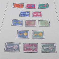 Collection timbres d'Europa 1956-1977 complet en 2 albums Safe.