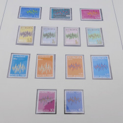 Collection timbres d'Europa 1956-1977 complet en 2 albums Safe.