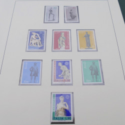 Collection timbres d'Europa 1956-1977 complet en 2 albums Safe.