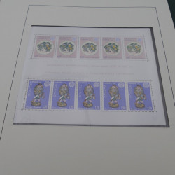 Collection timbres d'Europa 1956-1977 complet en 2 albums Safe.