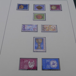 Collection timbres d'Europa 1956-1977 complet en 2 albums Safe.