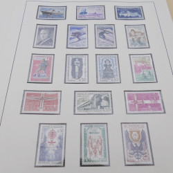 Collection timbres de France 1960-1977 neuf** en 2 albums Safe.