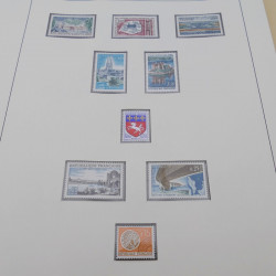 Collection timbres de France 1960-1977 neuf** en 2 albums Safe.