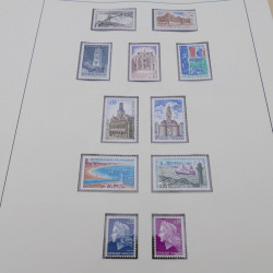 Collection timbres de France 1960-1977 neuf** en 2 albums Safe.