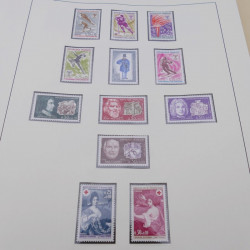 Collection timbres de France 1960-1977 neuf** en 2 albums Safe.