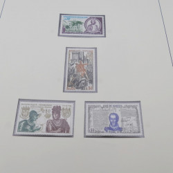 Collection timbres de France 1960-1977 neuf** en 2 albums Safe.