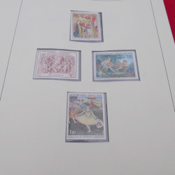 Collection timbres de France 1960-1977 neuf** en 2 albums Safe.