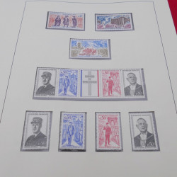 Collection timbres de France 1960-1977 neuf** en 2 albums Safe.