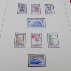 Collection timbres de France 1960-1977 neuf** en 2 albums Safe.