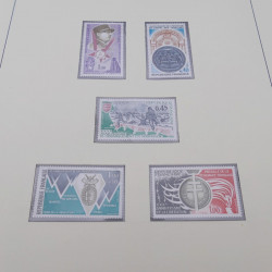 Collection timbres de France 1960-1977 neuf** en 2 albums Safe.