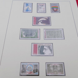 Collection timbres de France 1960-1977 neuf** en 2 albums Safe.