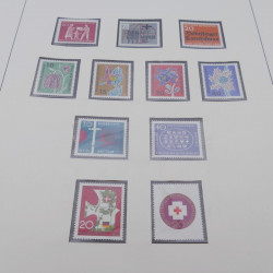 Collection timbres d'Allemagne RFA 1956-1977 neuf** en 2 albums Safe