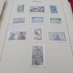 Collection timbres de France 1960-1983 neuf** en album Leuchtturm.