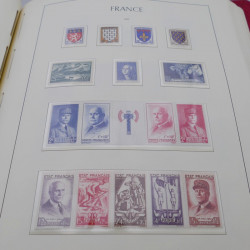 Collection timbres de France 1939-1959 neuf** en album Leuchtturm.